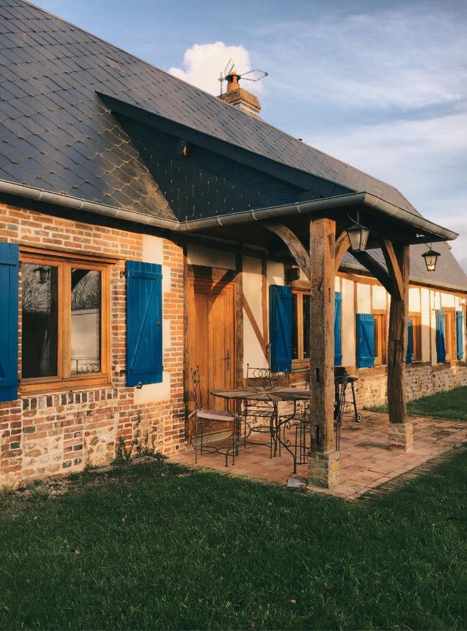 Gite Au Haras Des Arts Saint-Aubin-de-Bonneval Exterior foto